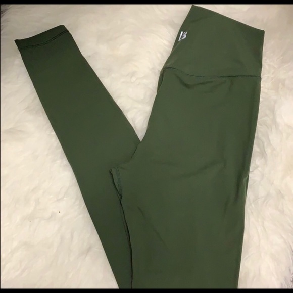 ** SOLD ** Rosa leggings - Picture 3 of 8